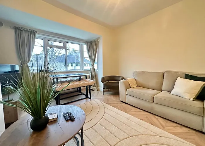 Lovely Spacious 3 Double Bed Flat, Ls17 Apartamento Leeds (West Yorkshire)